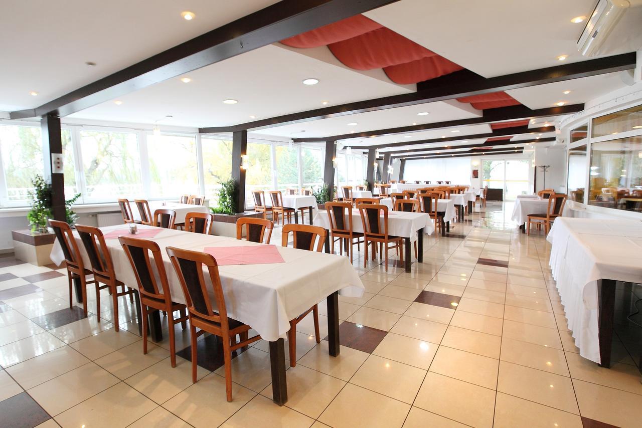 Zatoka Hotel 3*