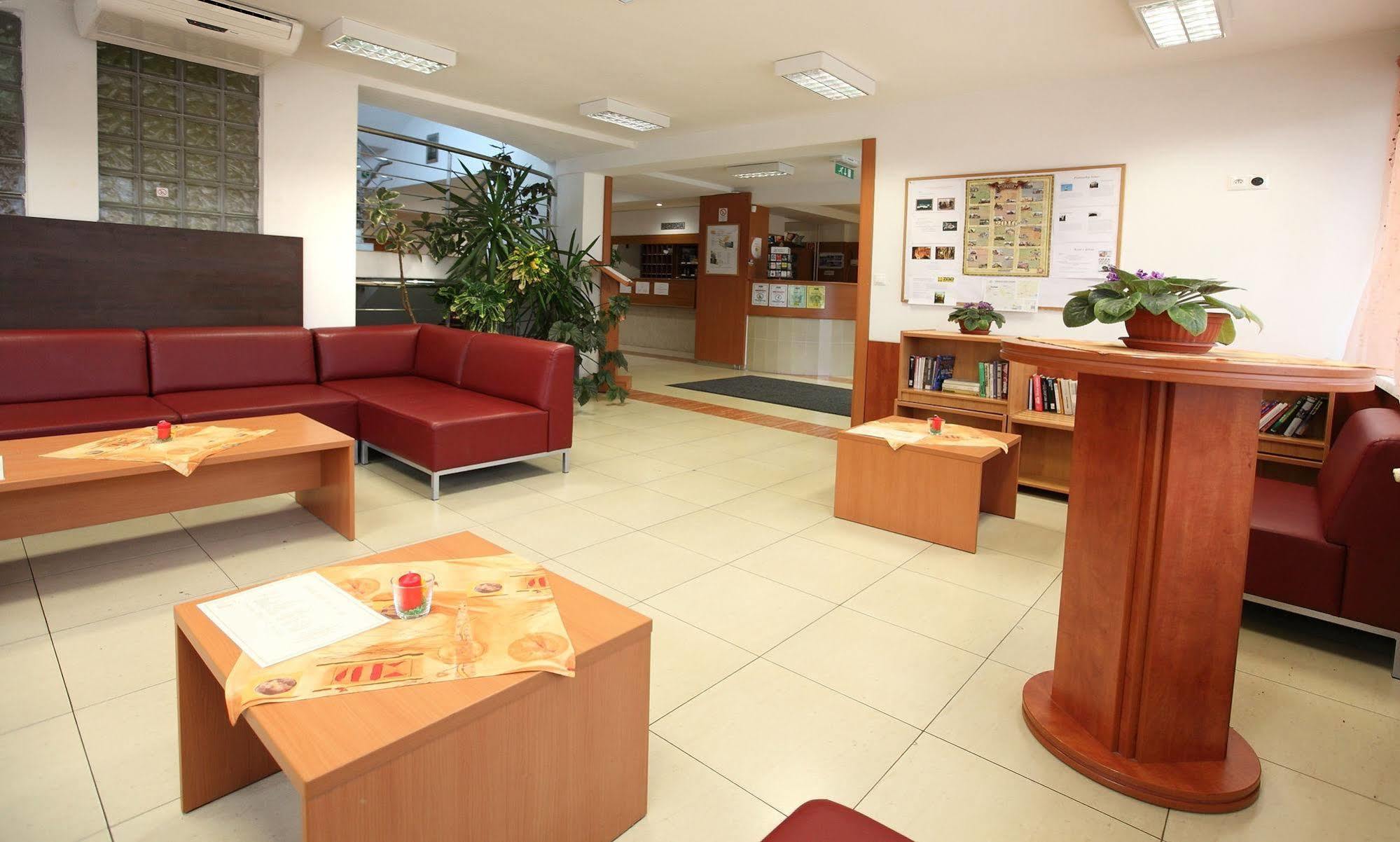 Hotel Zatoka Senec